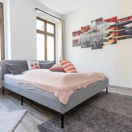 Fullhouse - - Z25 - 3 Beds - Smarttv - Nespresso * Chemnitz